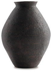 Hannela Vase