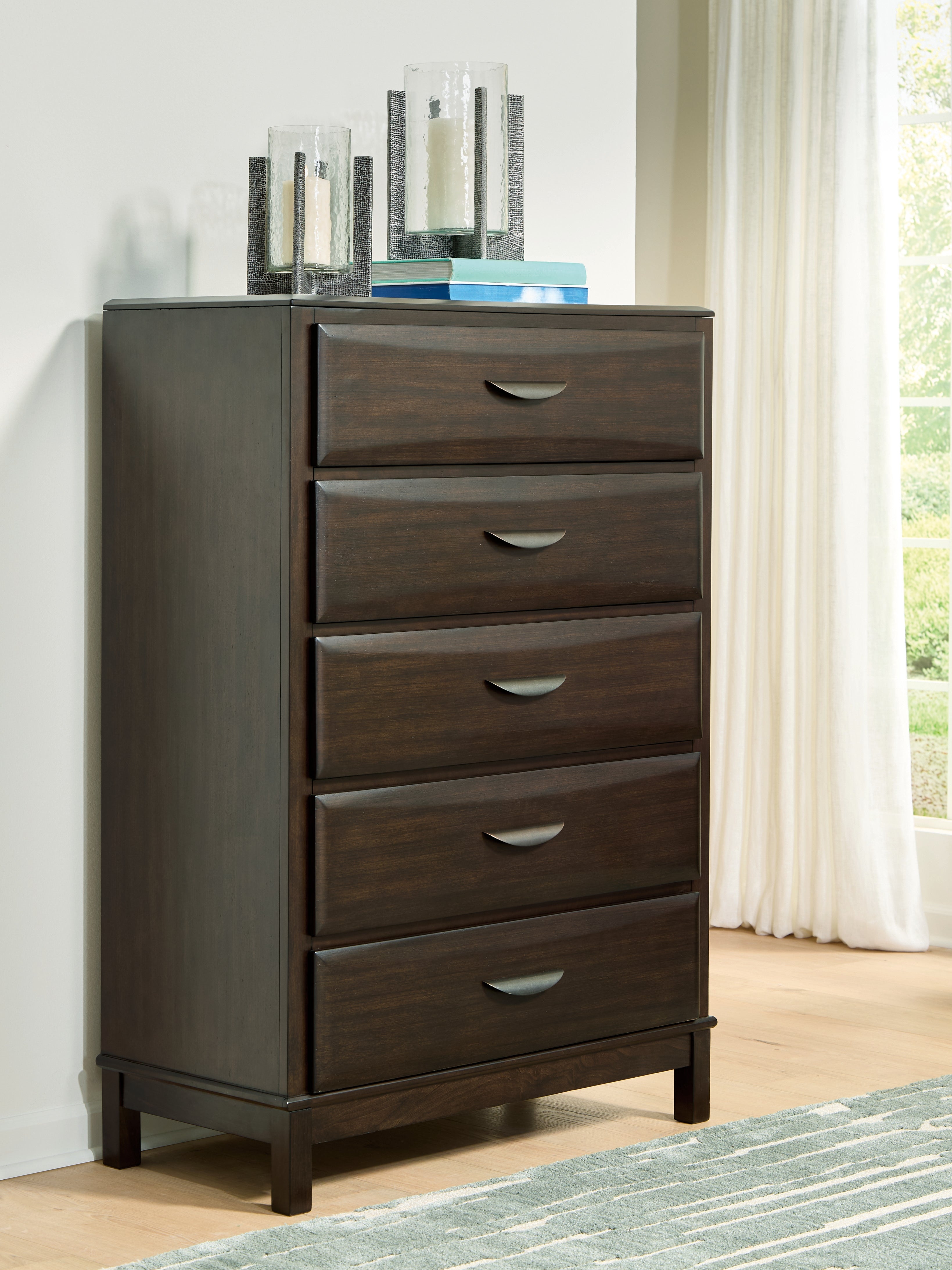 Vanmore Bedroom